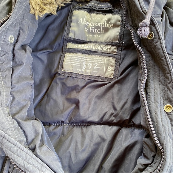 Abercrombie & Fitch Kempshall Down Jacket - Picture 4 of 10